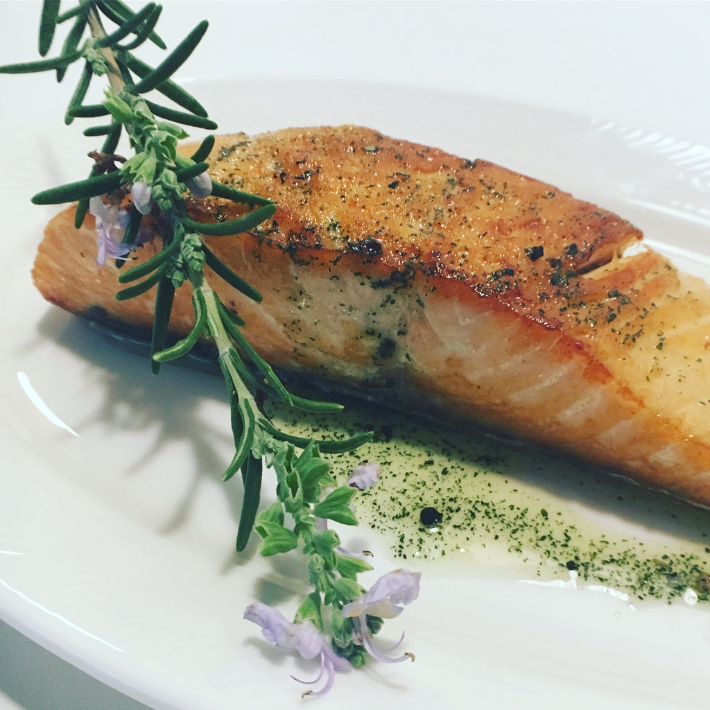 Salmone con olio aromatizzato & Risotto al fungo Chaga